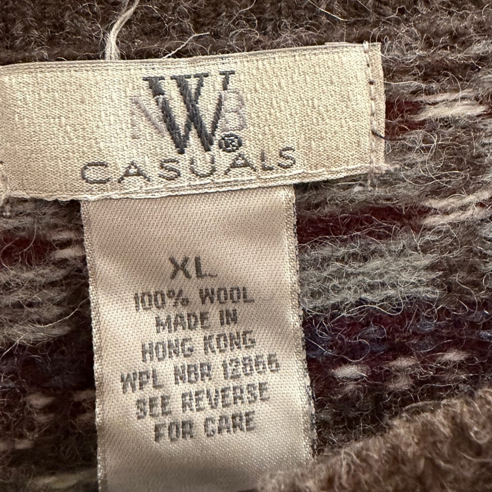 Vintage 90s WNB CASUALS Fair Isle Wool Sweater
Size XL - Picture 7 of 7